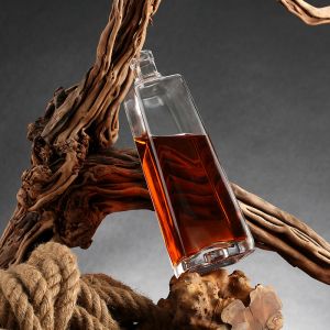 Super Flint Glass 750ml White Liquor Bottle with Cap Accepts Customization