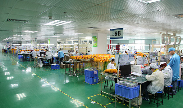 3.0mm LSZH Jacket 12 Core OM3 MPO Cable Aqua Color For 40/100G Connectivity