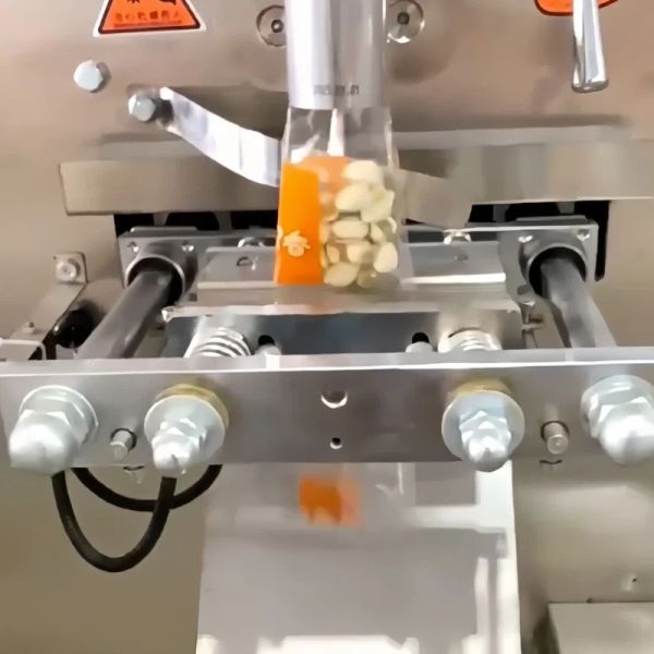 High Speed Coffee Packing Machine 50Hz 1.4kw Tea Packaging Machine