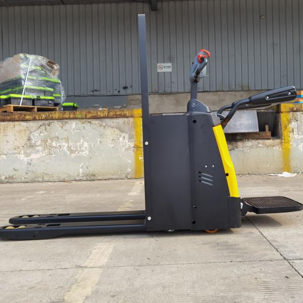 Garment Shops Electric Pallet Truck 2Ton 1638MM Fork Length Easy to and Maintain