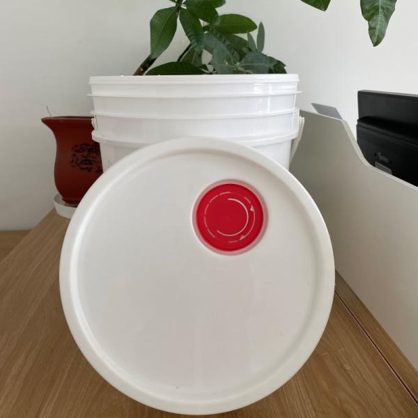 10 Liter Plastic Bucket with Lid Heavy-Duty Food Bucket 1.0 to 2.5 MM Thickness BPA-Free