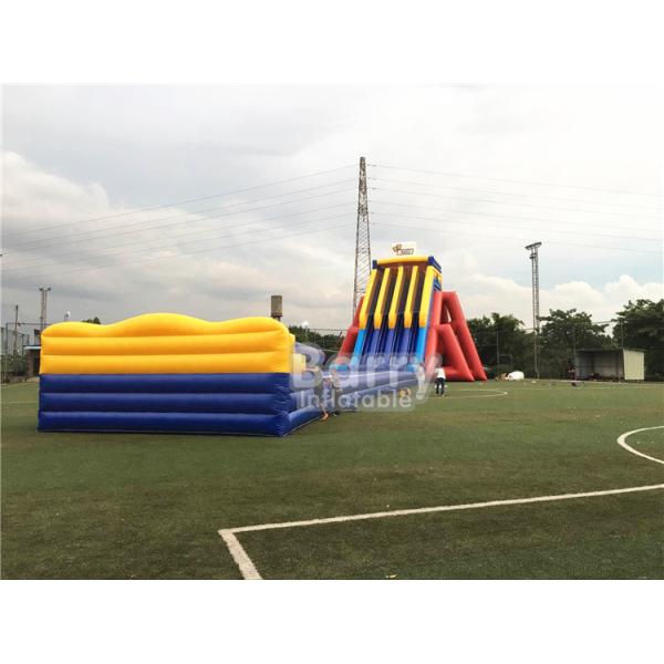 EN14960 0.5mm PVC Giant Inflatable Slide 0.55mm / 18 Oz PVC Tarpaulin Durable