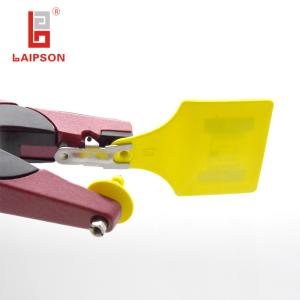 Quality LAIPSON Animal Identification Ear Tags , Rfid Cattle Tags 800mhz 960mhz 15g for sale