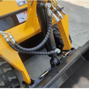 CE Diesel Powered Tracked Mini Loader Machine Mini Skid Steer Loader Attachments