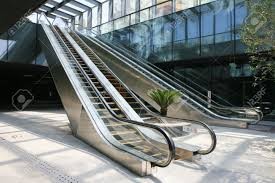 Speed 100 Fpm Outside Elevator Escalator 600 800 1000Mm Step Width