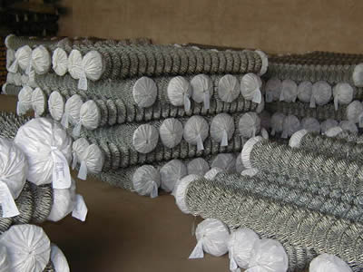 Made In QY TOP factory price metal steel coated galvanized powder coated menards lowes Chain link fence