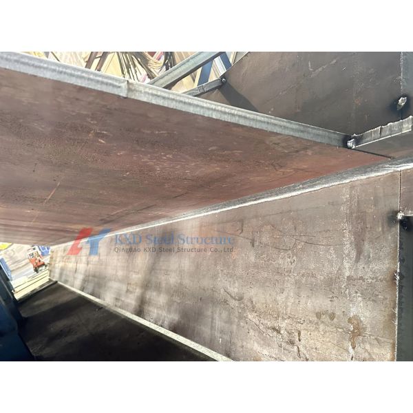 Industrial Metal Construction Building Pre Engineered Crane Supporting Steel Structures