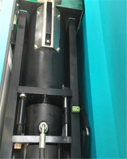 Butyl Rubber Coating 40m/min Insulating Glass Sealing Robot Silicone Glue Spreading Machine Sealant Extruder