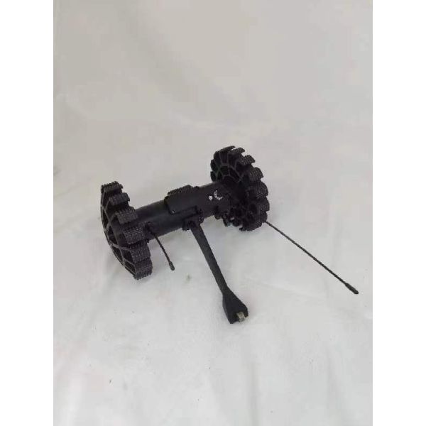 Low Noise Thrown Detecting Robot Easy To Hide