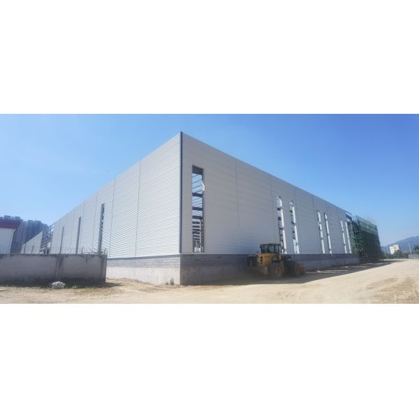 Prefab Steel Structure Warehouse with H-Section Beams 50 Year Lifespan