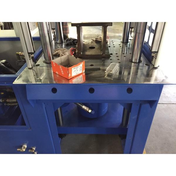 200MM Opening Stroke 55T Hydraulic Vertical Injection Molding Machine With 2 Working Table