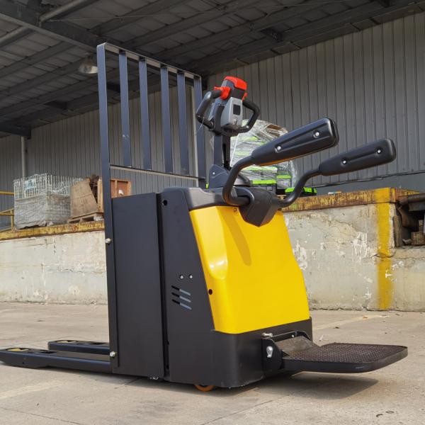 Garment Shops Electric Pallet Truck 2Ton 1638MM Fork Length Easy to and Maintain