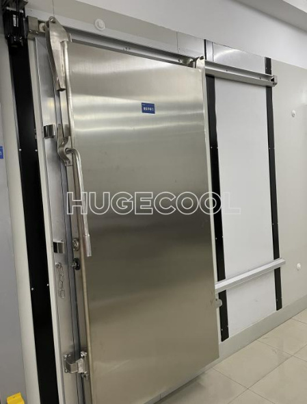 100mm PU Panel Manual Cold Room Sliding Door with Air Curtain