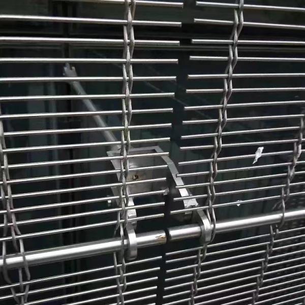 20m Facade Natural Colour Crimped Woven Wire Mesh 2.5mm Titanium Plating