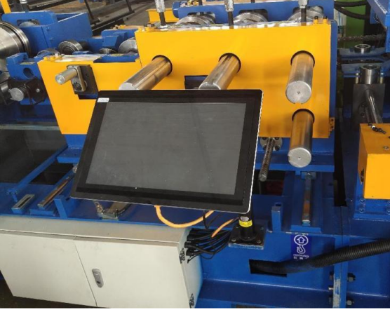 Intelligent Operating System And Seamless Size Adjustment Automatic CZ Purlin Roll Forming Machine