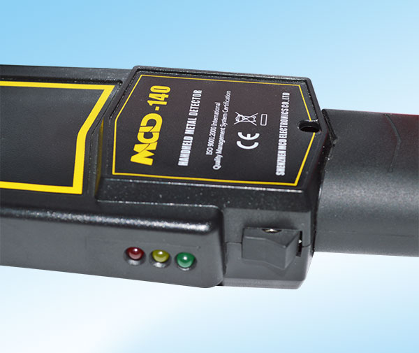 Rechargeable Long Range Handheld Metal Detector With Audio alert / LED indicator