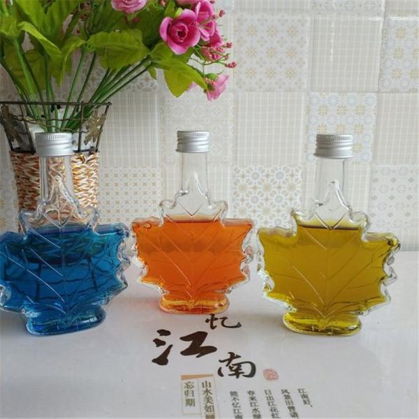 Maple Leaf Shape Clear Glass Wine Bottles 70ml 100ml 250ml For Restaurants