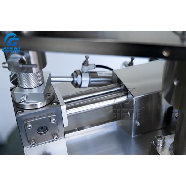 Viscosity Cosmetic Lip Gloss Filling Machine Servo Motor Driven Lifting