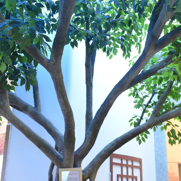 Customized Height faux banyan tree fire resistant Large Commercial Ficus Artificial Tree For Indoor Decoartion