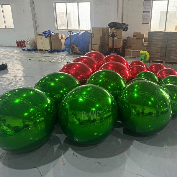 Custom Hanging Sealed Inflatable Mirror Ball Shiny Inflatable Mirror Sphere For Party Decoration