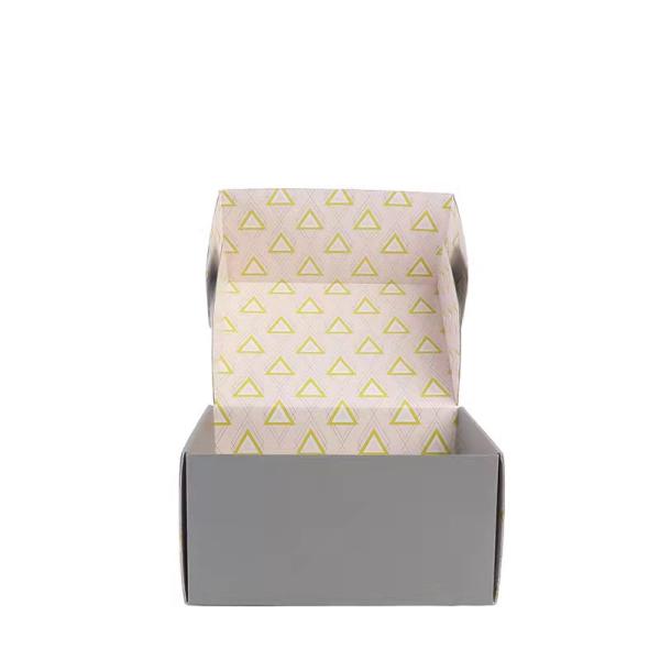 Kraft Garment Corrugated Cardboard Shipping Box For Clothes Express Collapsible