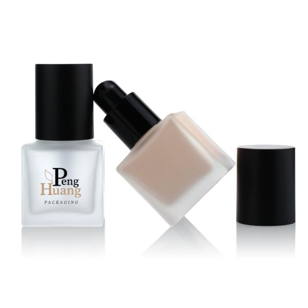 Cosmetic Packaging 30ml Square Foundation Glass Bottle With Black Pump Skin Care F123