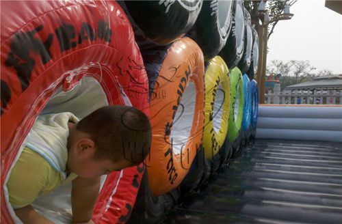 hot selling custom inflatable land obstacle course