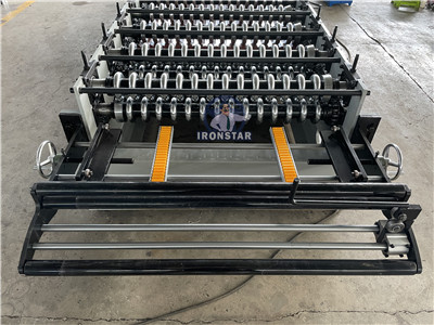 ISO9001 Customized Roll Forming Machine Parts Feeding Table Control Box