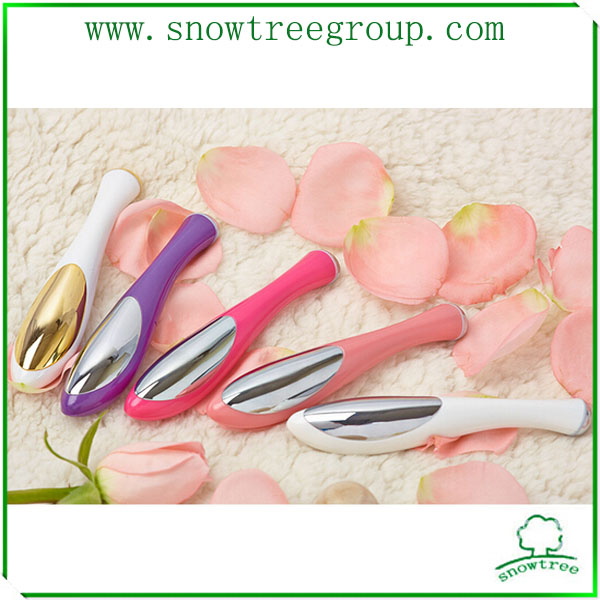 Portable eye beauty applicances for eye serum applicator eye protector