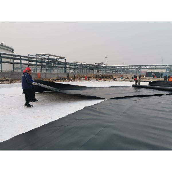 Anti-Seepage HDPE 1.0mm Geomembrane Fish Farm Pond Liner made of 100% Virgin Material