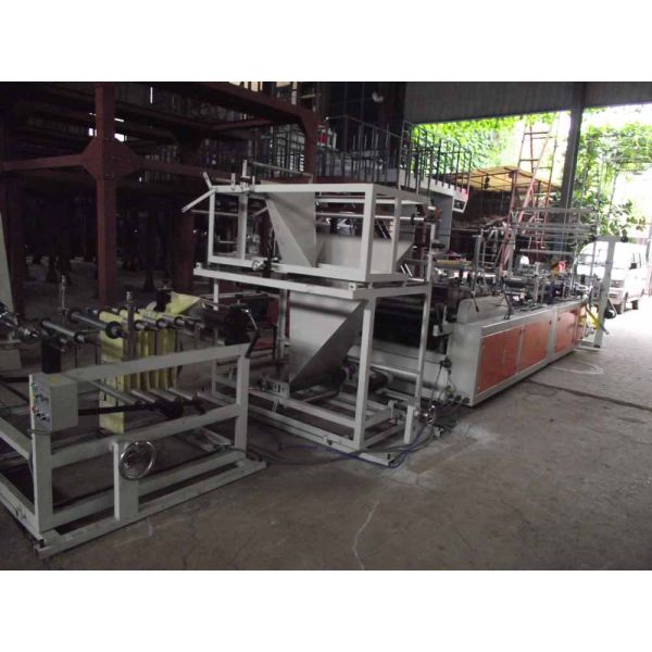 Shopping Bag On Roll Making Machine / Equipment 15-35 pcs/min Computer Control