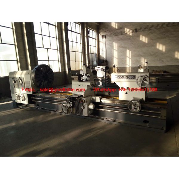 Engine Turning Horizontal Lathe Machine With High Rigidity Casted Bed
