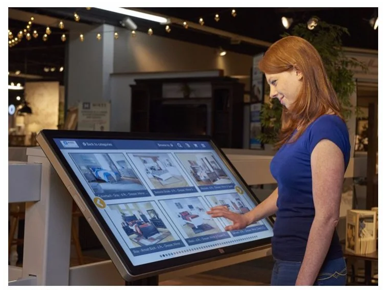 43 Inch Free Standing LCD Advertising Display With Remote Control