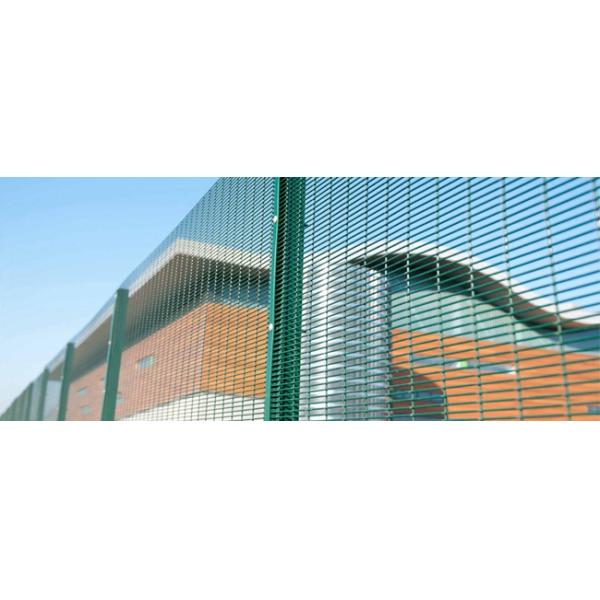 8 gauge Welded Wire Mesh Security Fencing 900-2500mm Height 3"×0.5" Hole Size