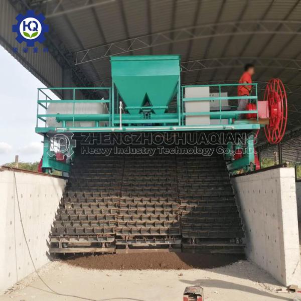 Fermenting Cow Manure Compost Turning Machine Chain Type