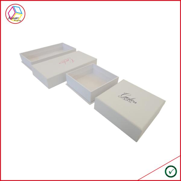 Varied Shape Fancy Packaging Boxes With Ribbon Decoration