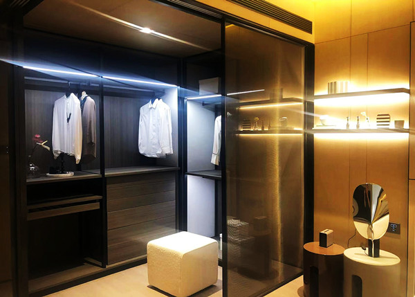 Metal Coated Polymer Fabric For Glass Laminate Door