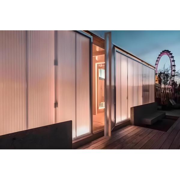 2.1m*5.8m Size 16mm Colored Honeycomb Polycarbonate Sheet Superior Light Diffusion And Thermal Insulation For Construction