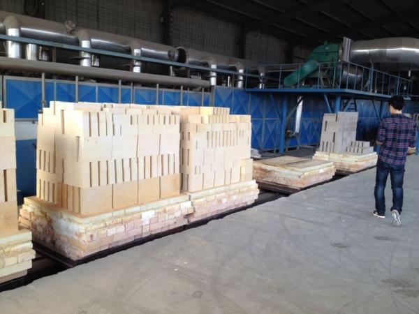 Buy SK - 38 Yellow Color Kiln Fire Bricks Contain 70% Al2O3 , Customzied Size at wholesale prices