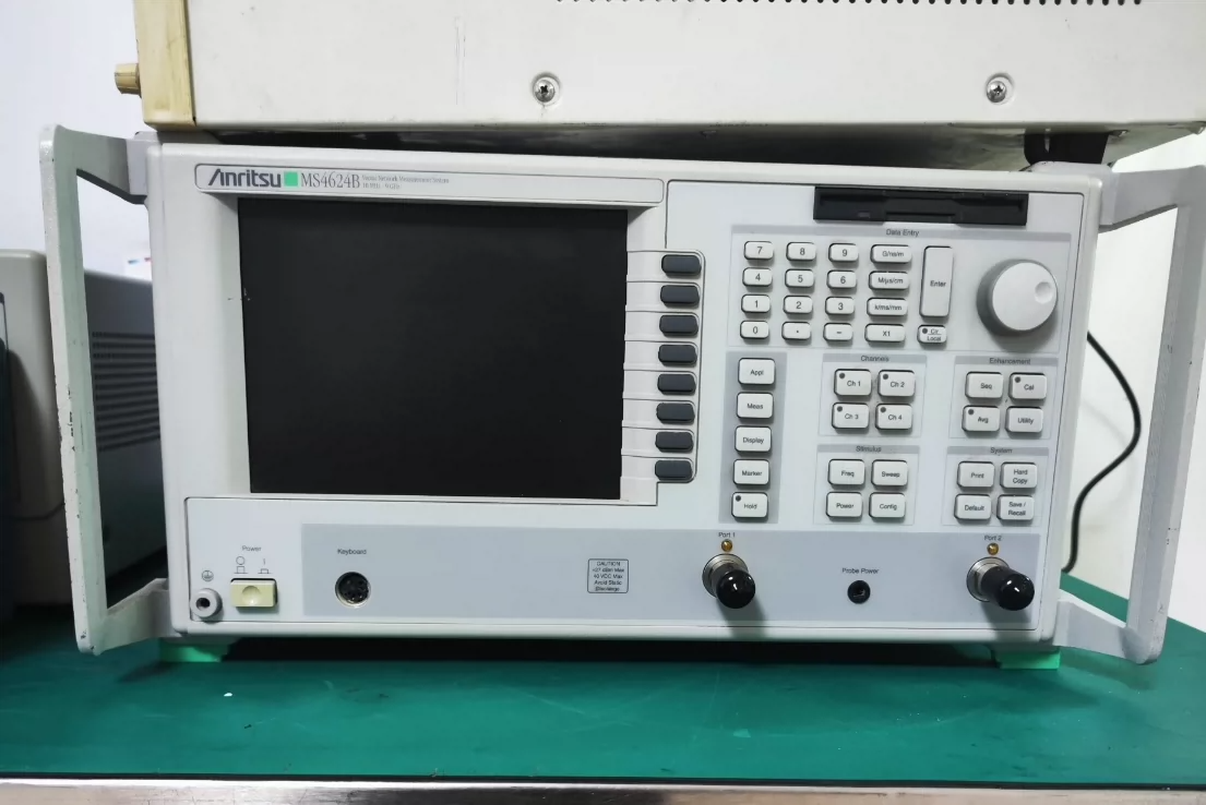 Quality 10 MHz–20 GHz Vector Network Analyzer VNA Anritsu MS4624B for sale