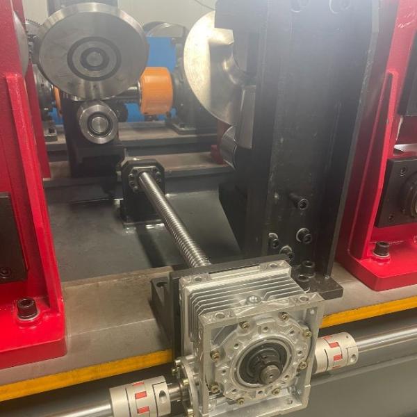 High Speed C&Z Purlin Roll Forming Machine 15kw With Gearbox Transmission Servo Cutter Cr12Mov