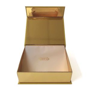 China Custom Printed Magnetic Gift Box Branded Product Box Metalic Golden Paper on sale