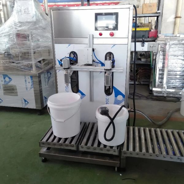 Large Bottle Fill Seal Packing Machine 380V 50Hz Semi Automatic Filling Machine