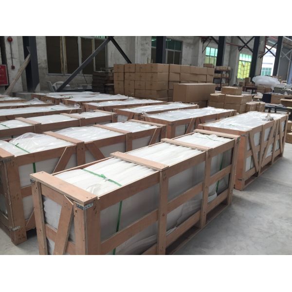 Professional White Carrara Engineered Quartz Stone Top Anti Penetration