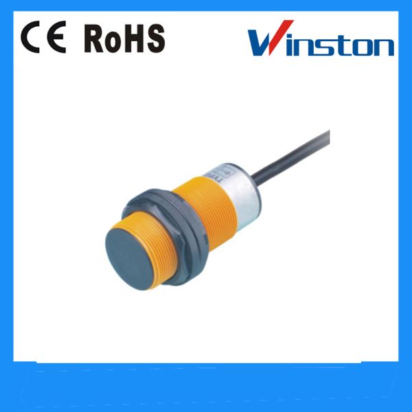 LM38 NPN And PNP Inductive Proximity Switch , Inductive Distance Sensor IP67