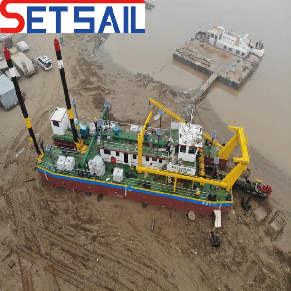 Made in China Bucket Wheel Lake Mud Dredger with Hydraulic