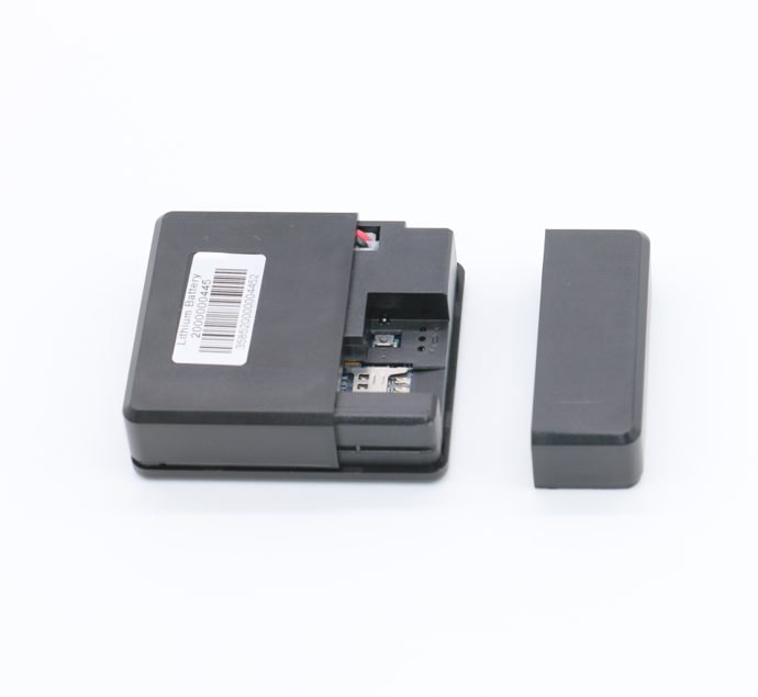 GPS LBS Magnetic GPS Tracker Device With 3000mAh Rechargeable Li-ion Battery