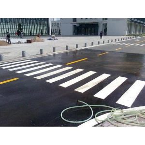Quality Liquid Solvent Based Road Marking Paint Good Adhesion One Component for sale