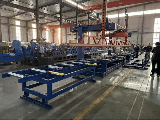 Intelligent Operating System And Seamless Size Adjustment Automatic CZ Purlin Roll Forming Machine