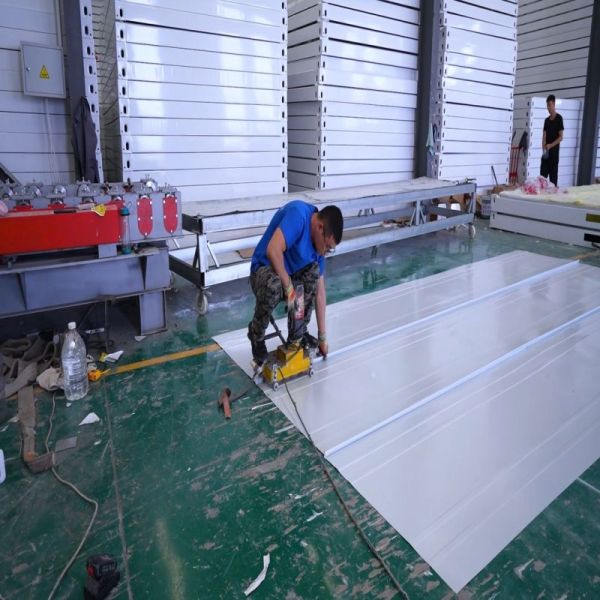 Expandable Prefabricated Container House With Sandwich Panel